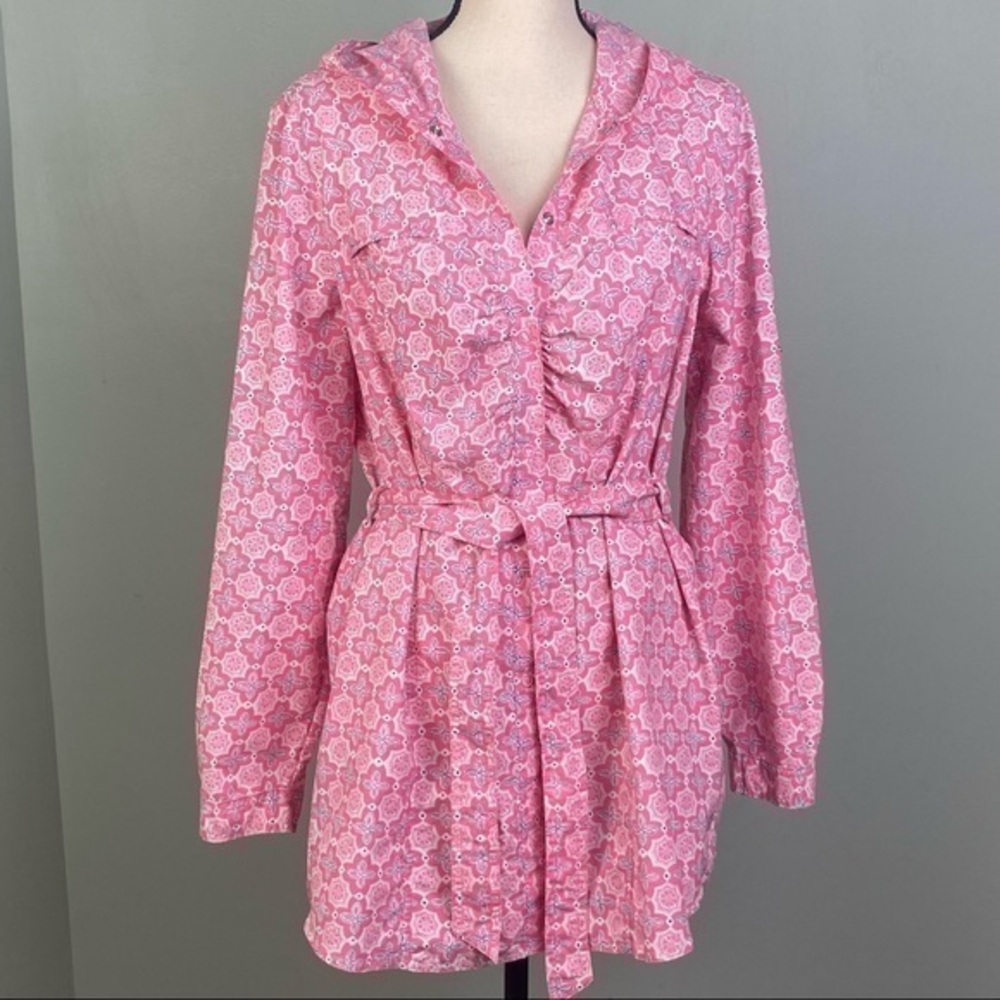 L.L.BEAN pink w/white and black lightweight “Shacket” (shirt/jacket), Large. EUC